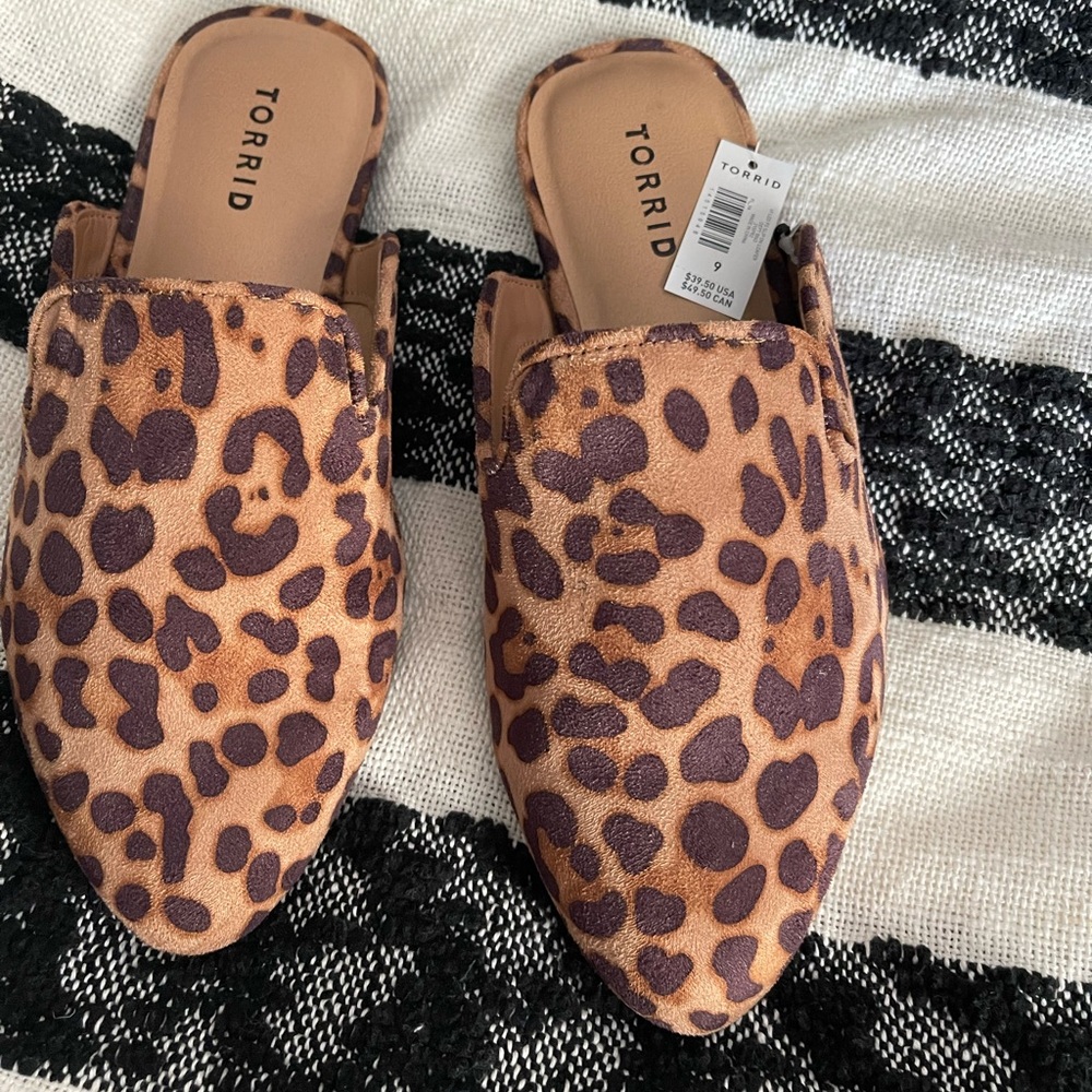 Torrid leopard slides size 9. Nwt